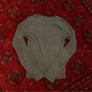 Women's Gray Long Sleeve Top